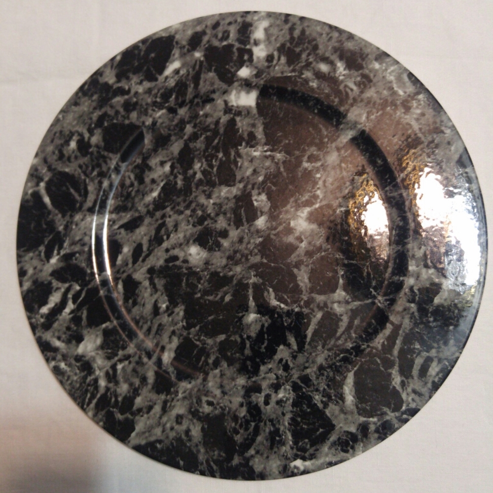 Villeroy & Boch Black & Grey Porcelain 11" Plate